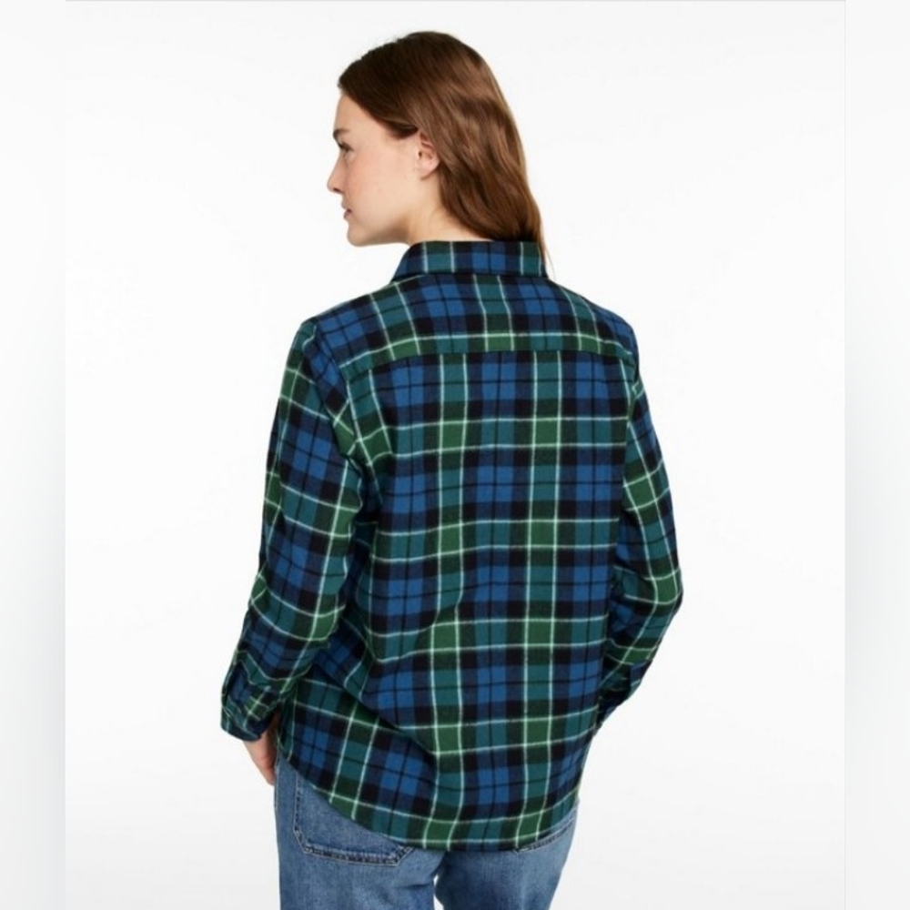 L.L. Bean Women's Green Scotch Plaid Flannel Shirt, Relaxed - Size M - Picture 4 of 8